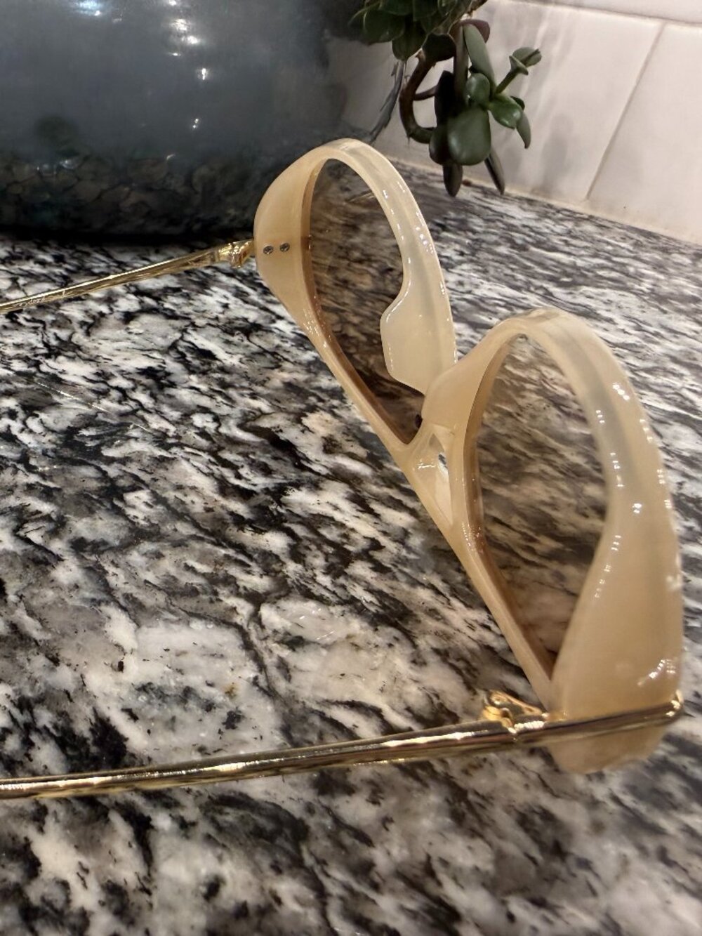 Free People Aviator Sunglasses Cream Pearl Frames Gold Temples Brown Lens - Picture 3 of 4